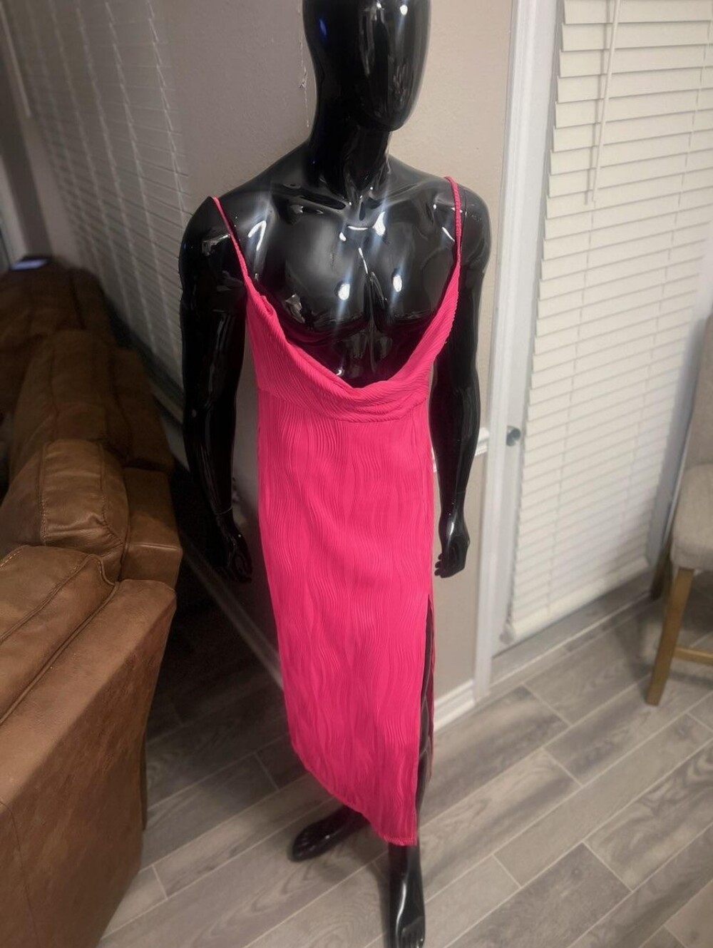 PrettyLittleThing Pink Midi Dress - Picture 7 of 9